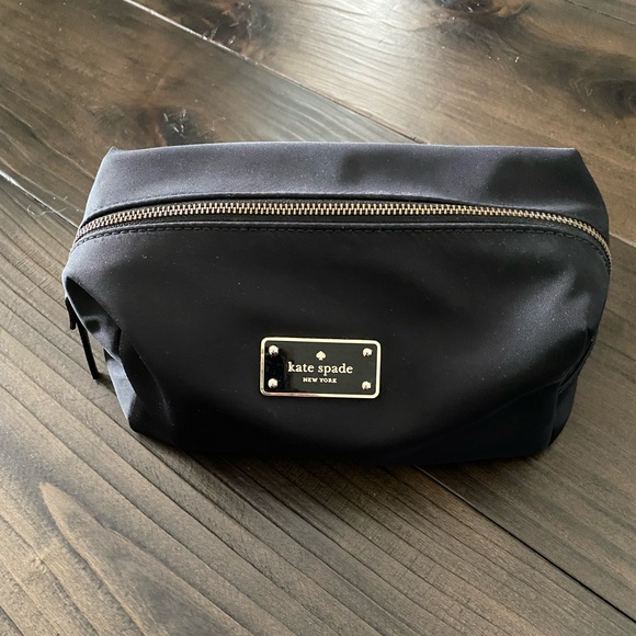 Kate Spade Large Cosmetic Case - Picture 4 of 8